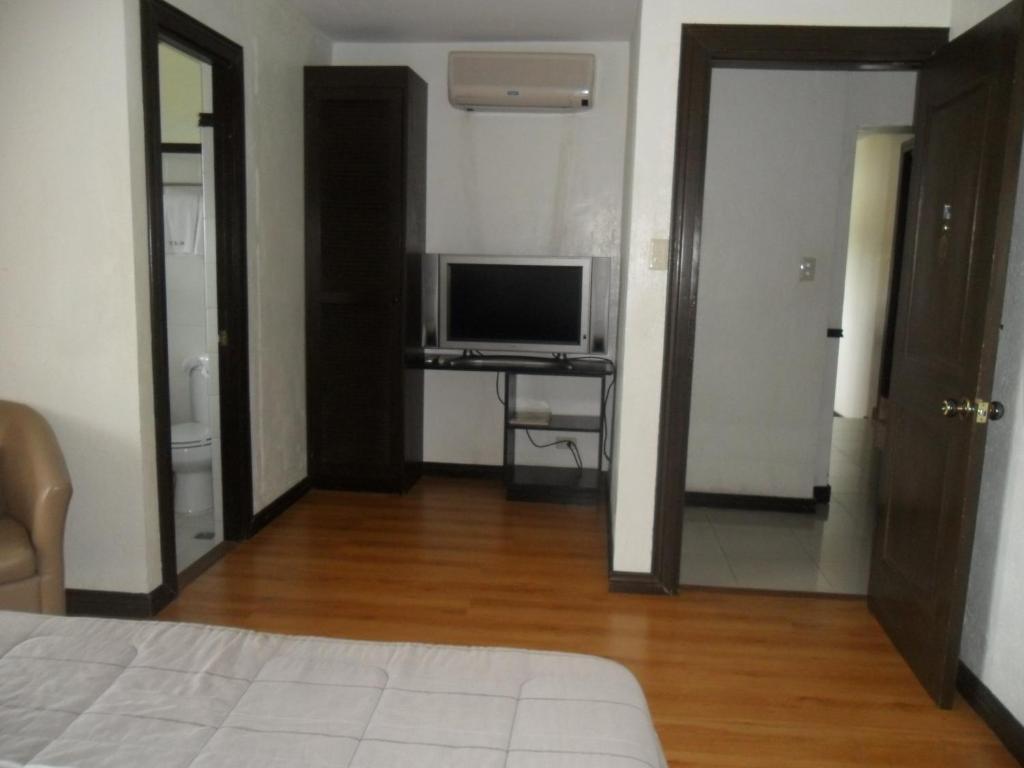 Tagaytay Econo Hotel 大雅台 客房 照片